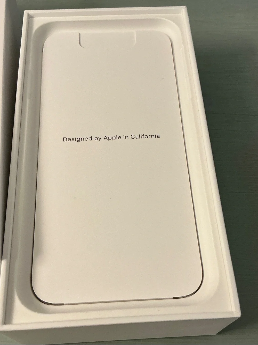 Apple iPhone 11 Box with White EarPods & USB Power Adapter NWOT